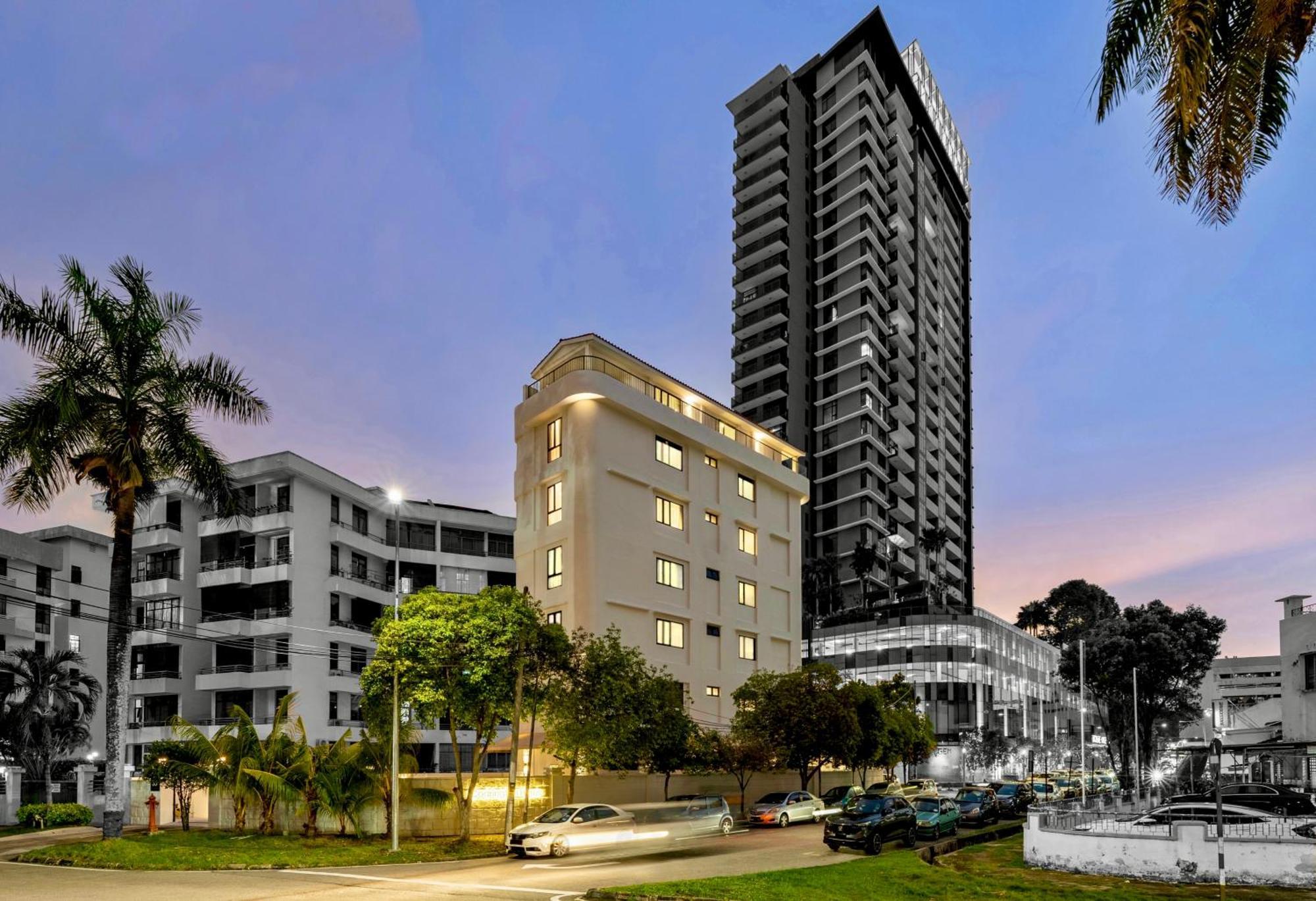 Codrington House - Boutique Apartments George Town Exterior photo